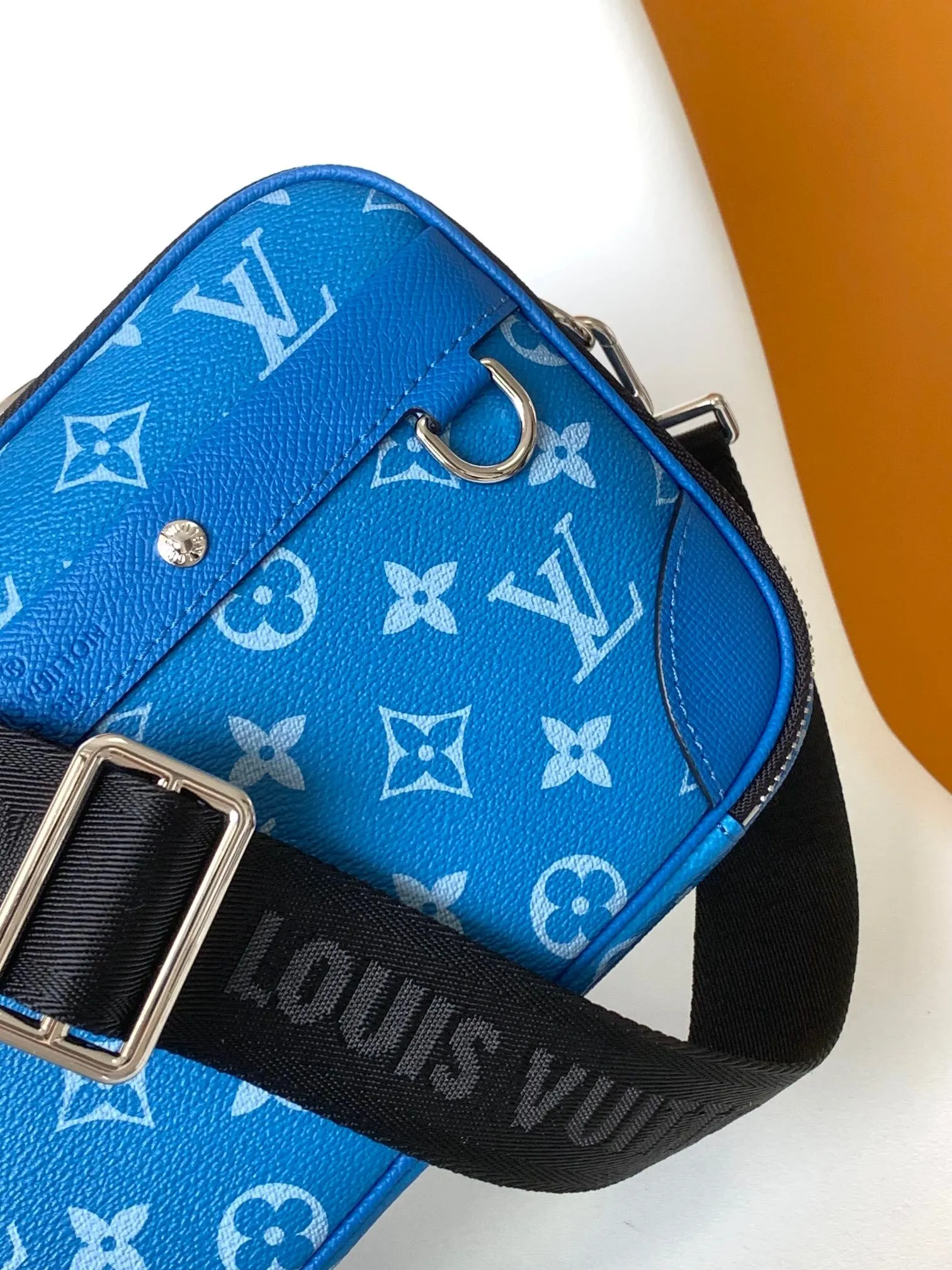 All categories 💚 Top version men’s bags 💚 LV 2025 official website new LV crossbody bag