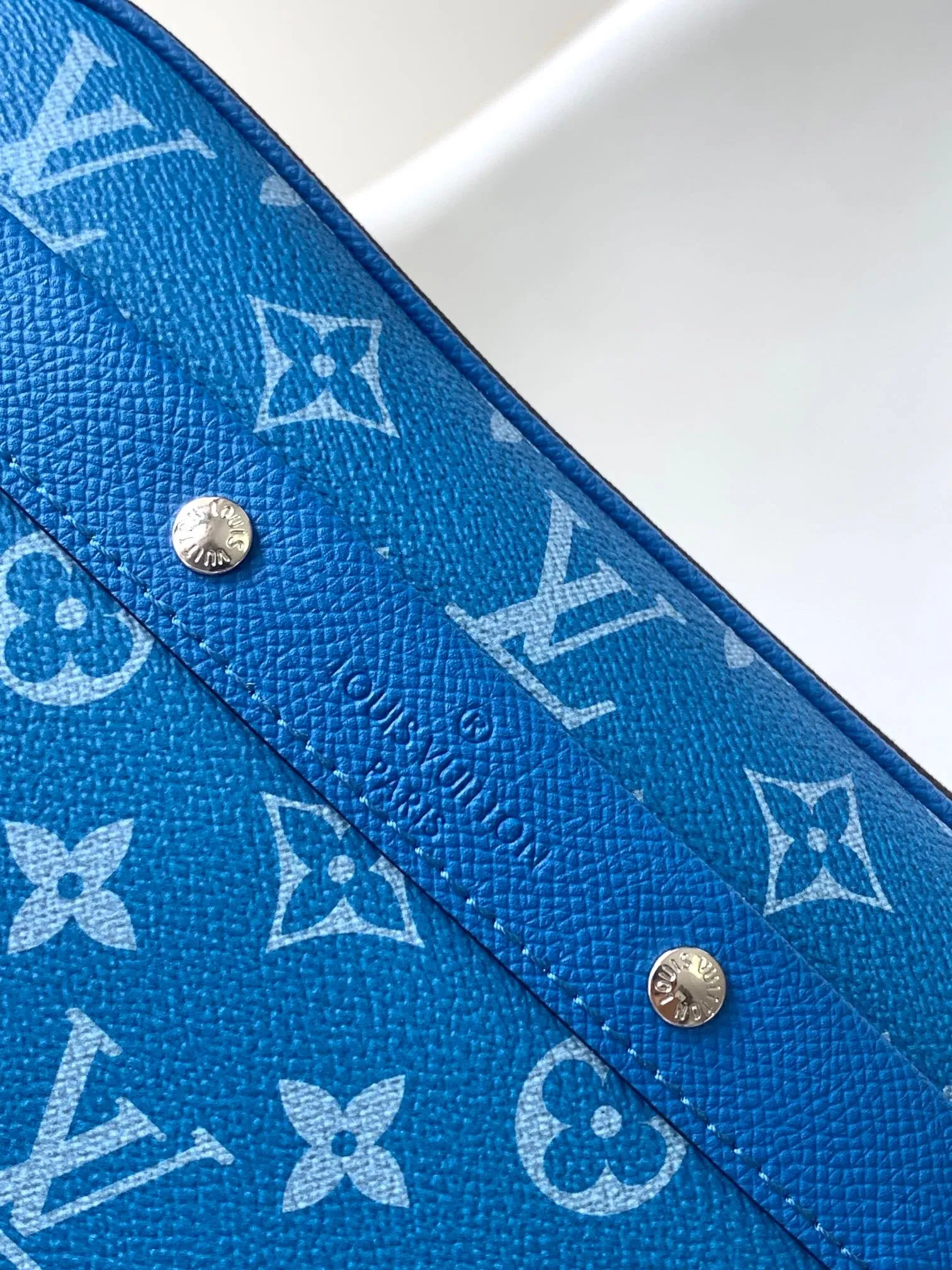 All categories 💚 Top version men’s bags 💚 LV 2025 official website new LV crossbody bag
