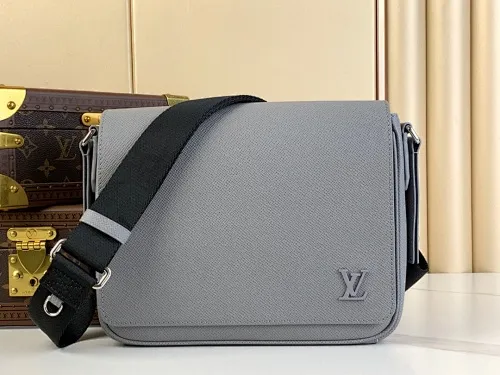 All categories 💚 Top version men’s bags 💚 LV 2024 official website new LV crossbody bag