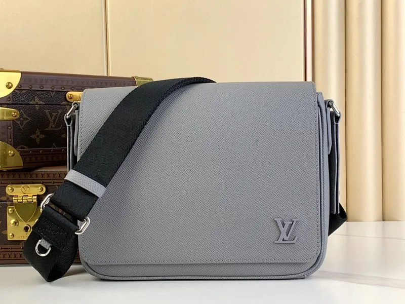All categories 💚 Top version men’s bags 💚 LV 2024 official website new LV crossbody bag