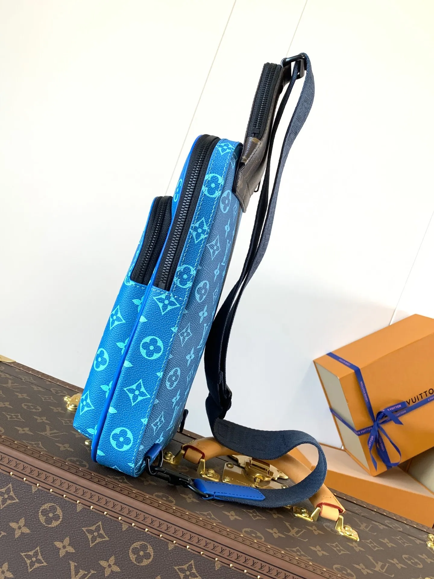 All categories 💚 Top version men’s bags 💚 LV 2024 official website new LV chest bag