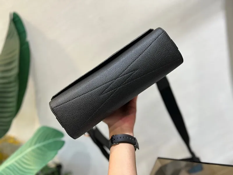 All categories 💚 Top version men’s bags 💚 LV 2025 official website new LV crossbody bag