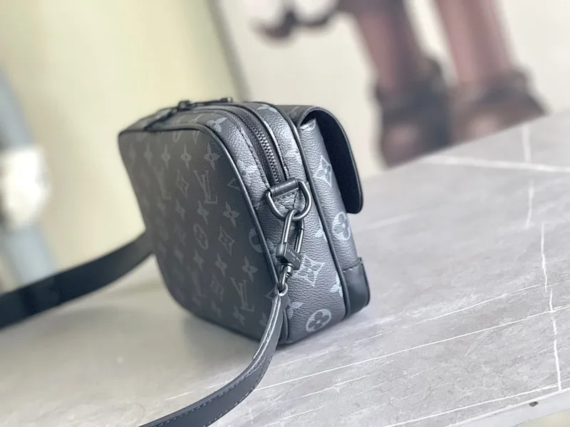 All categories 💚 Top version men’s bags 💚 LV 2024 official website new LV crossbody bag