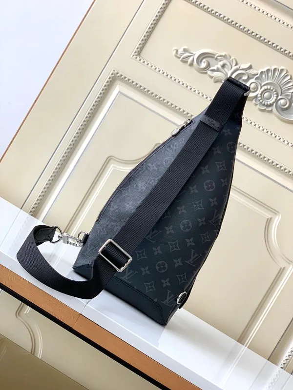 All categories 💚 Top version men’s bags 💚 LV 2023 new LV chest bag