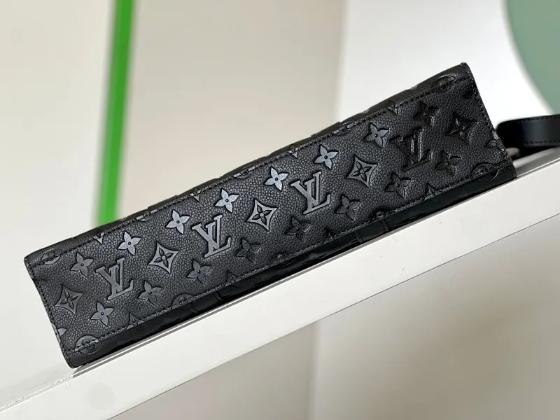 All categories 💚 Top version men’s bags 💚 LV 2024 new LV crossbody bag