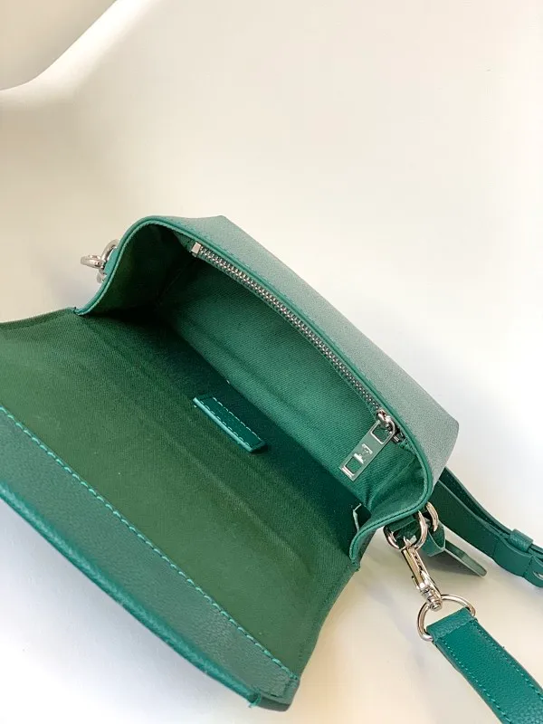All categories 💚 Top version men’s bags 💚 LV 2025 new LV crossbody bag