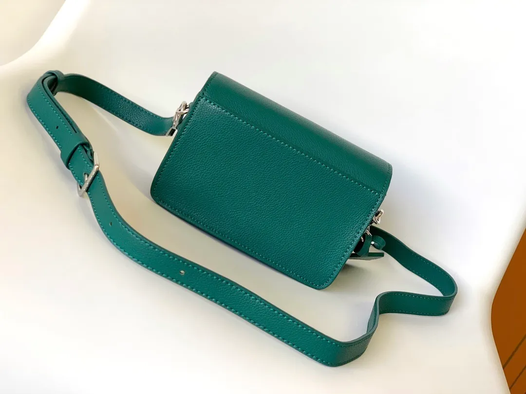 All categories 💚 Top version men’s bags 💚 LV 2025 new LV crossbody bag