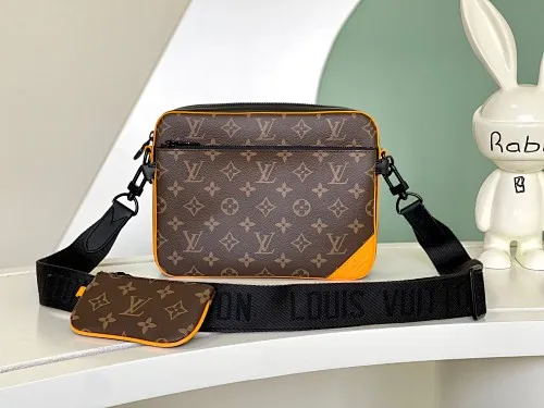 All categories 💚 Top version men's bag 💚 LV 58004500 LV crossbody bag 25-18.5-7 also sold at the counter