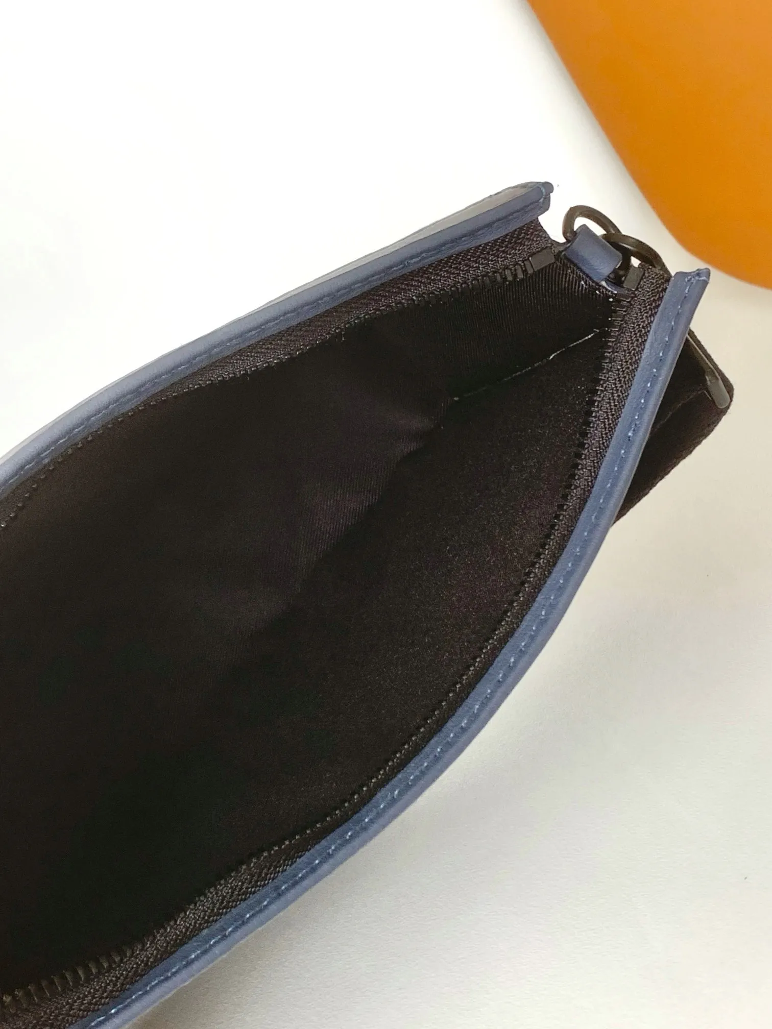 All categories 💚 Top version men’s bags 💚 LV 2025 new LV crossbody bag