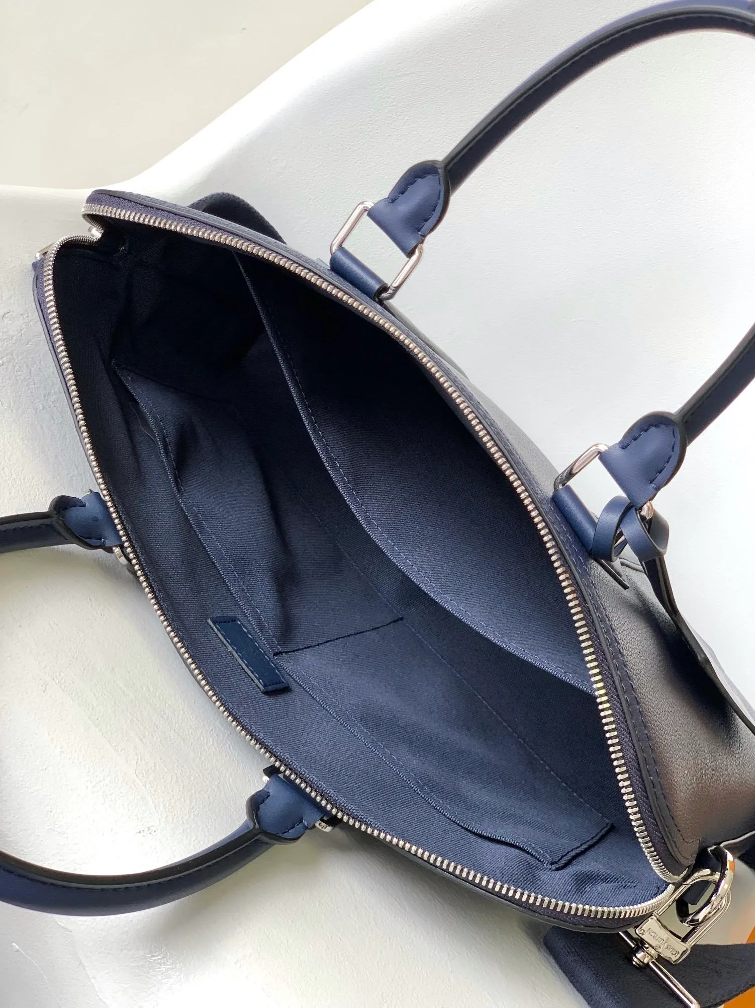 All categories 💚 Top version men’s bags 💚 LV 2025 official website new LV briefcase