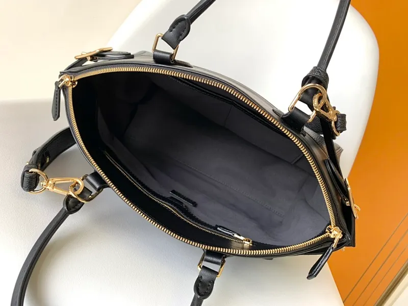 All categories 💚 Top version men’s bags 💚 LV 2023 new LV crossbody bag