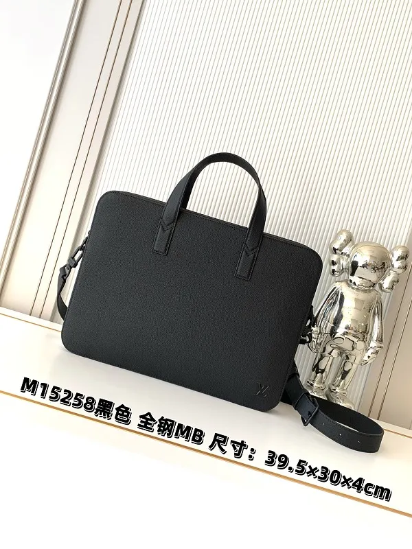 All Categories 💚 Top Version Men’s Bags 💚 LV 2026 Fashion LV Genuine Leather Briefcase