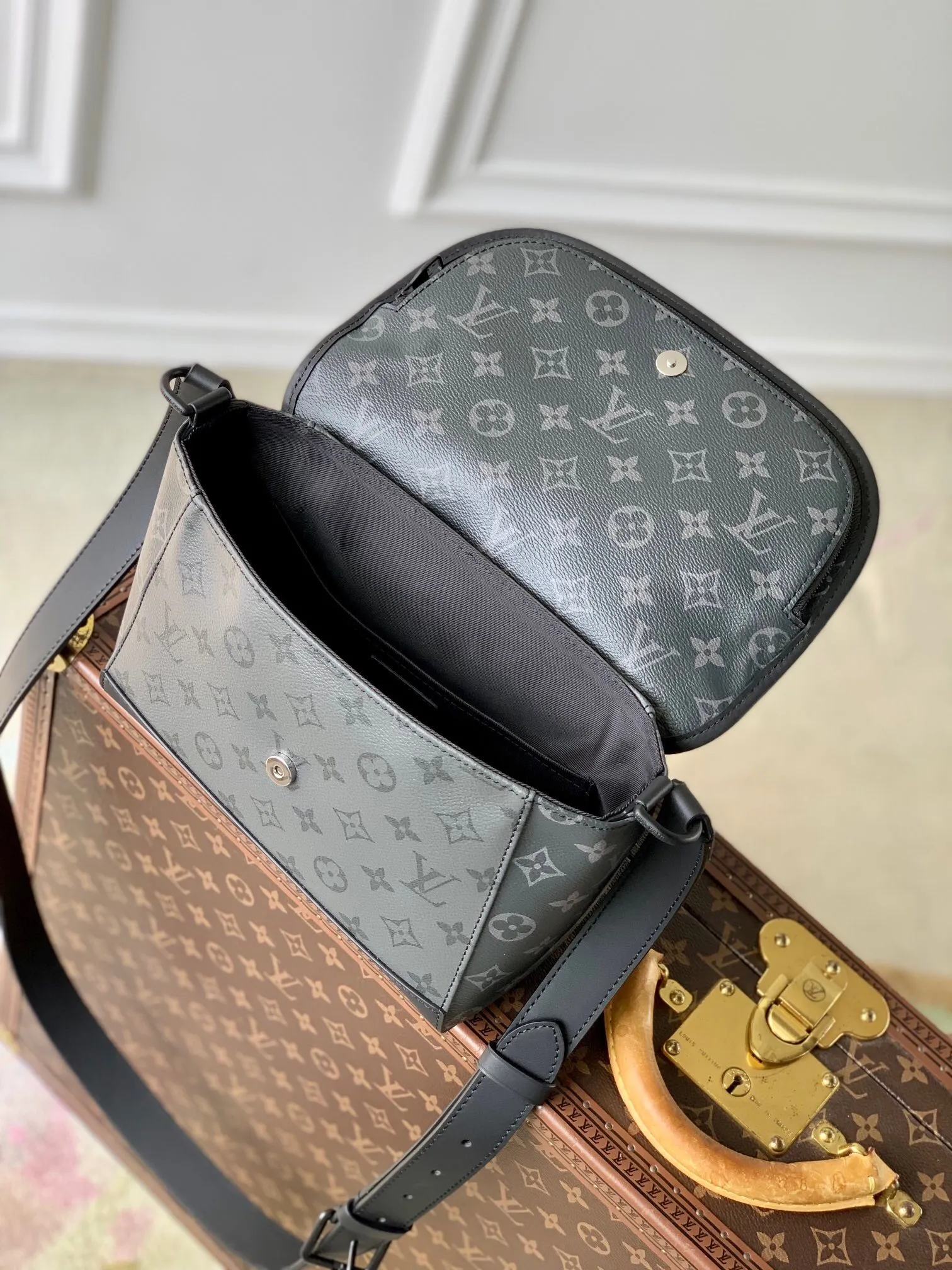 All categories 💚 Top version men’s bags 💚 LV 2024 official website new LV crossbody bag