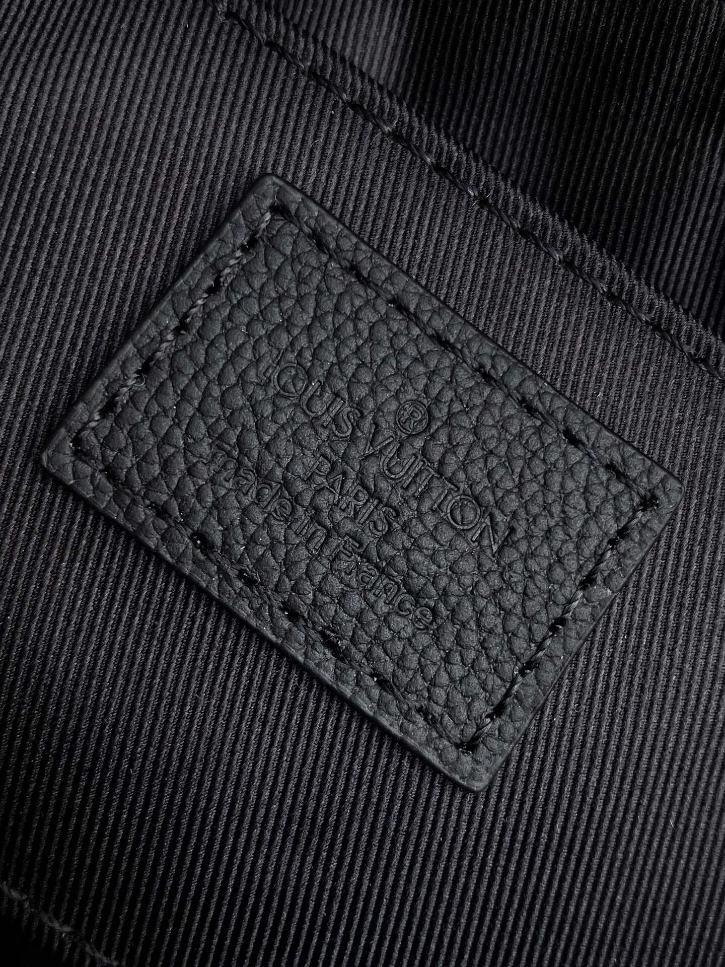 All categories 💚 Top version men’s bags 💚 LV 2025 official website new LV crossbody bag