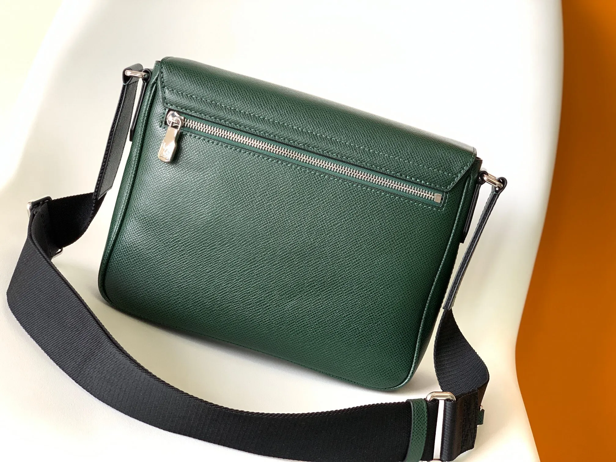 All categories 💚 Top version men’s bags 💚 LV 2025 official website new LV crossbody bag