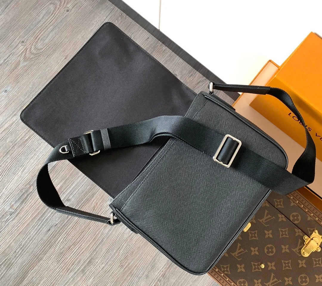 All categories 💚 Top version men’s bags 💚 LV 2024 official website new LV crossbody bag
