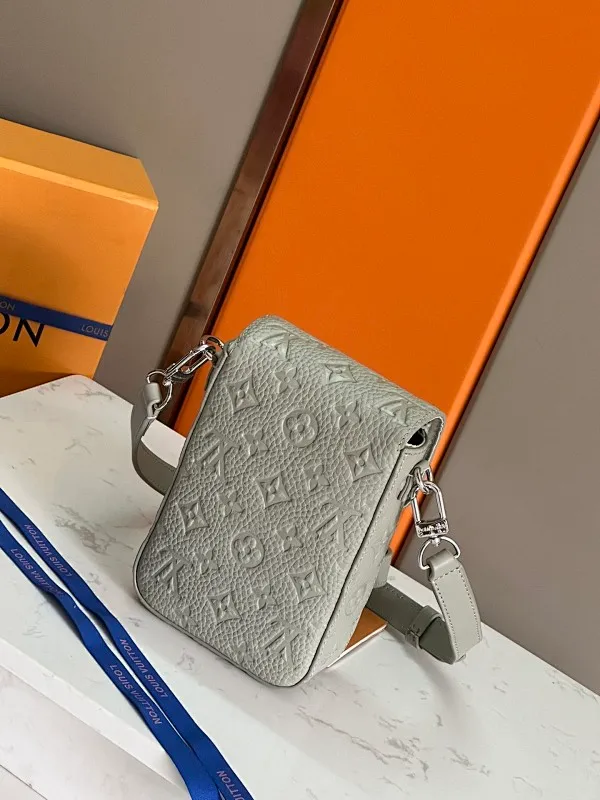 All categories 💚 Top version men's bag 💚 LV 58004500 2023 official LV crossbody bag LV men's crossbody bag 12-19-7
