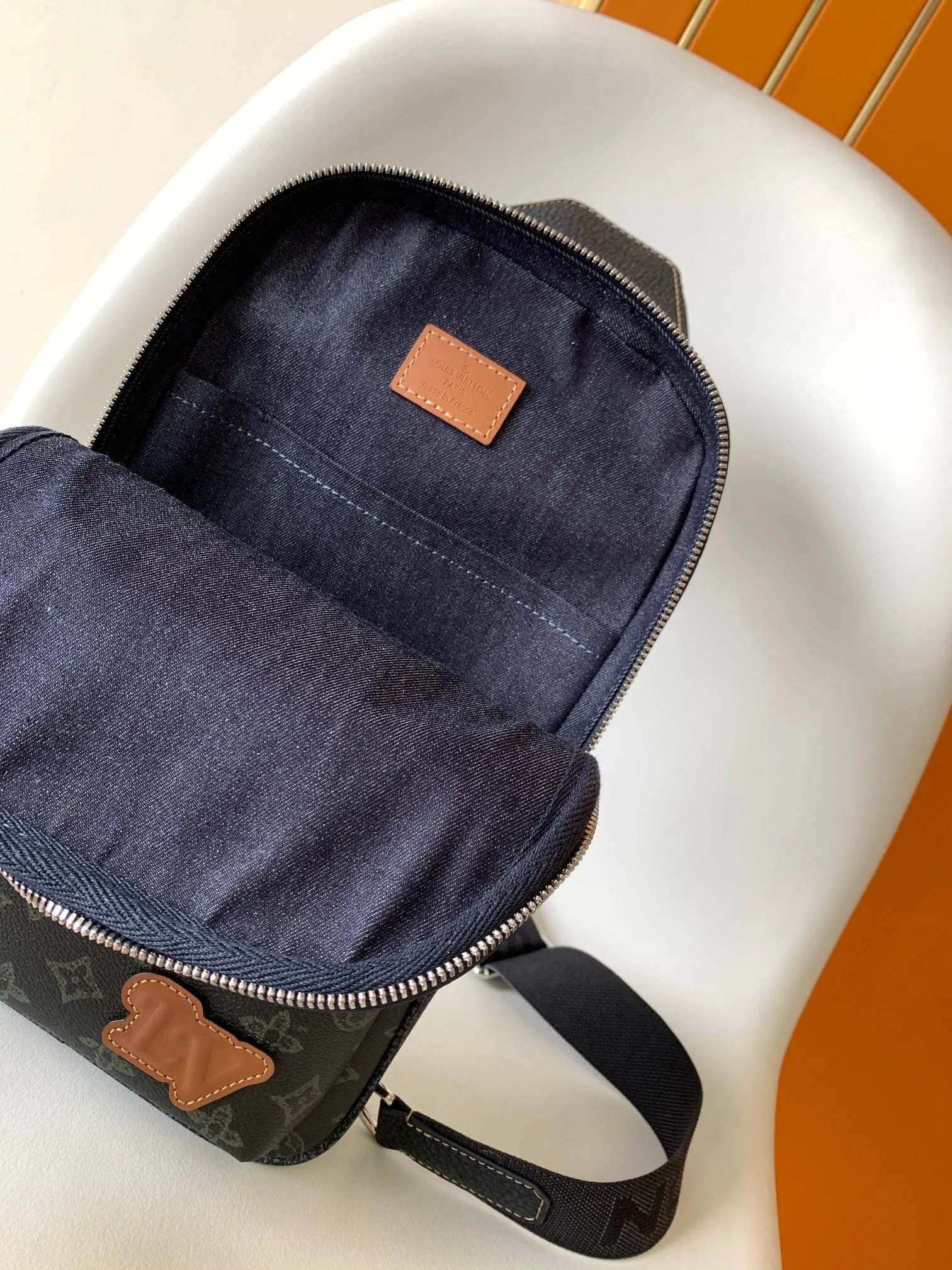 All categories 💚 Top version men’s bags 💚 LV 2025 official website new LV chest bag