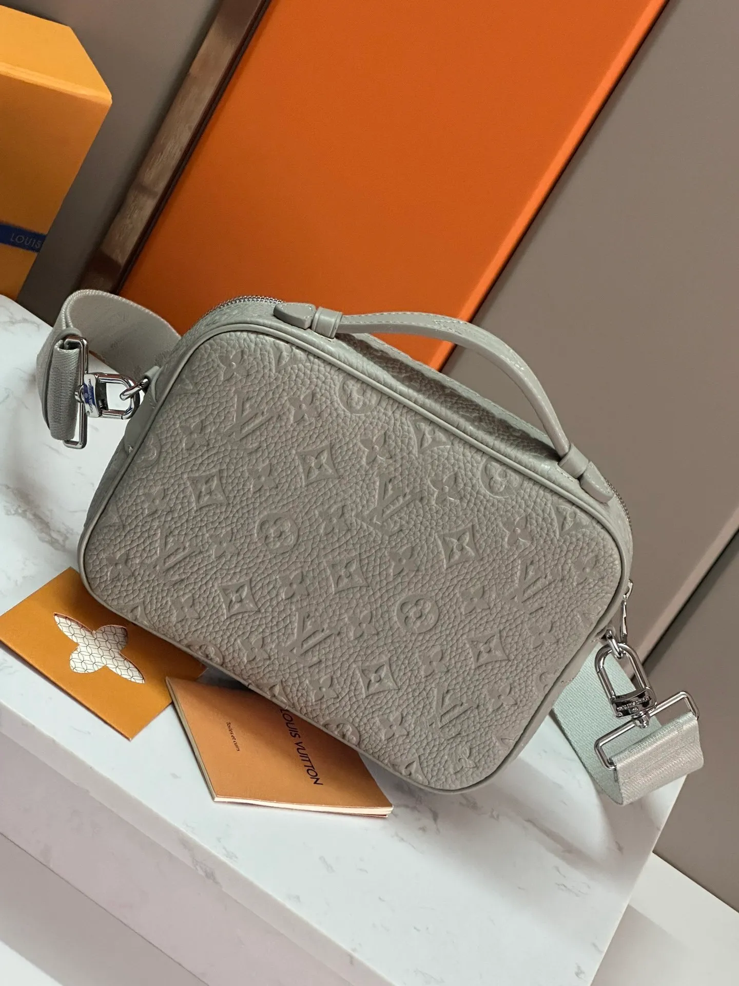 All categories 💚 Top version men's bag 💚 LV 58005000 2023 official LV crossbody bag LV men's crossbody bag 22-18-8