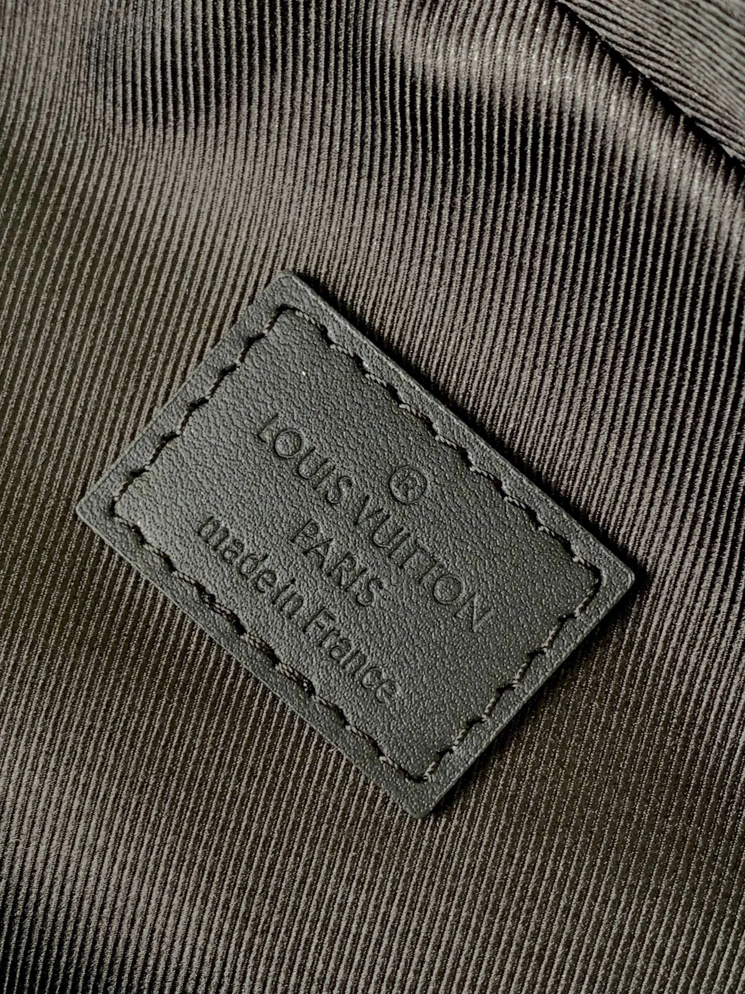 All categories 💚 Top version men’s bags 💚 LV 2025 official website new LV chest bag