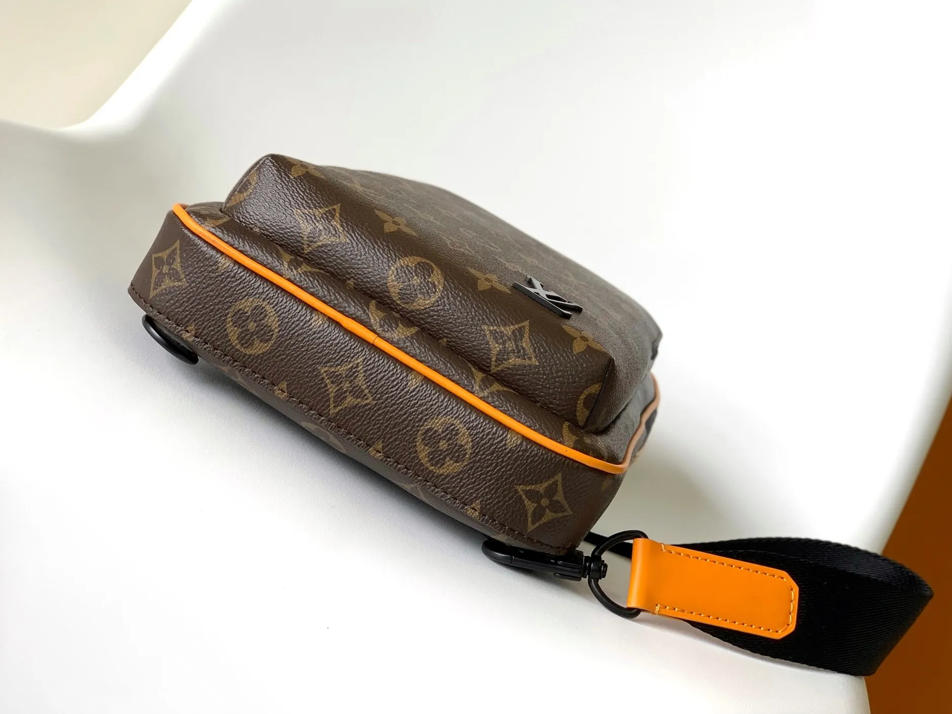 All categories 💚 Top version men’s bags 💚 LV 2025 official website new LV chest bag