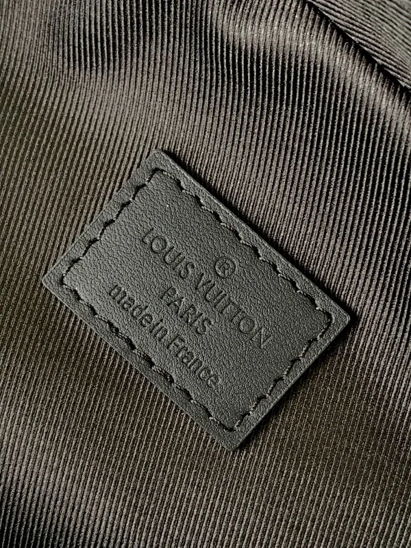 All categories 💚 Top version men’s bags 💚 LV 2025 official website new LV chest bag