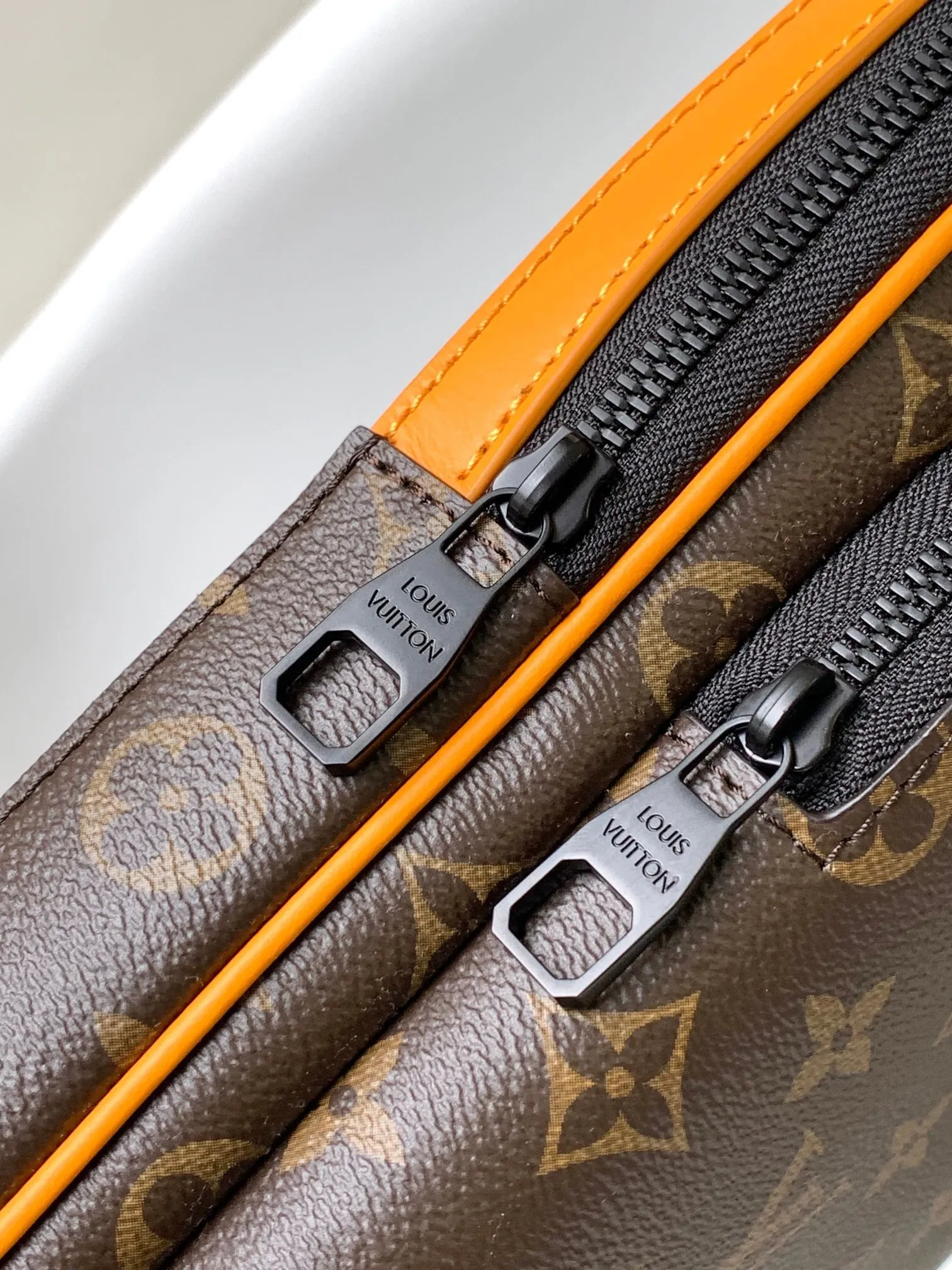 All categories 💚 Top version men’s bags 💚 LV 2025 official website new LV chest bag
