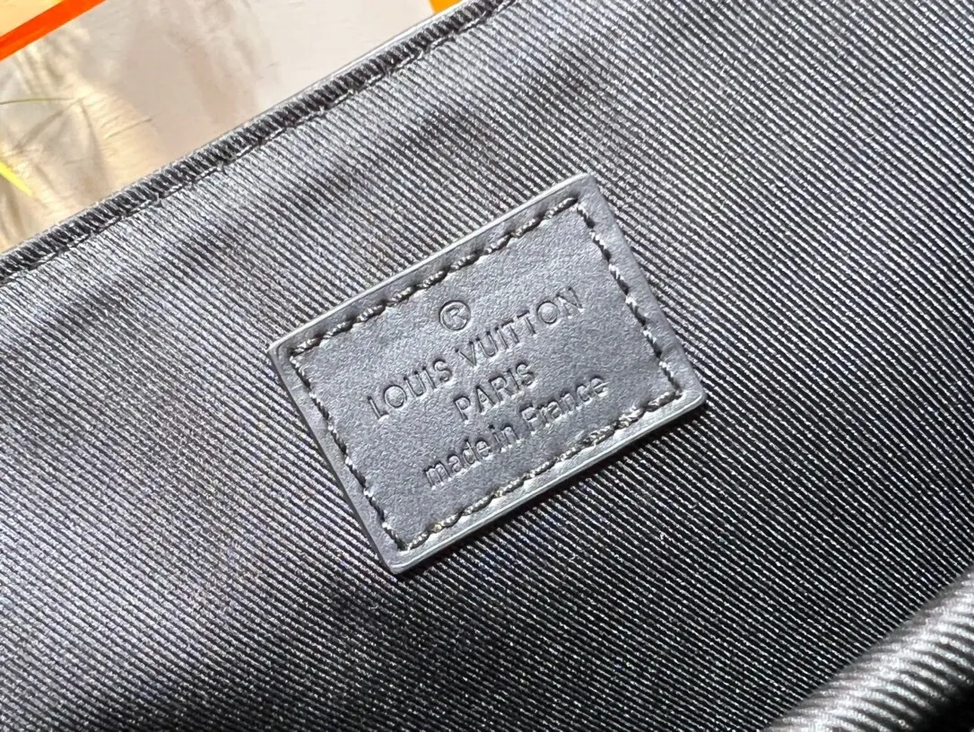 All categories 💚 Top version men’s bags 💚 LV 2025 official website new LV crossbody bag