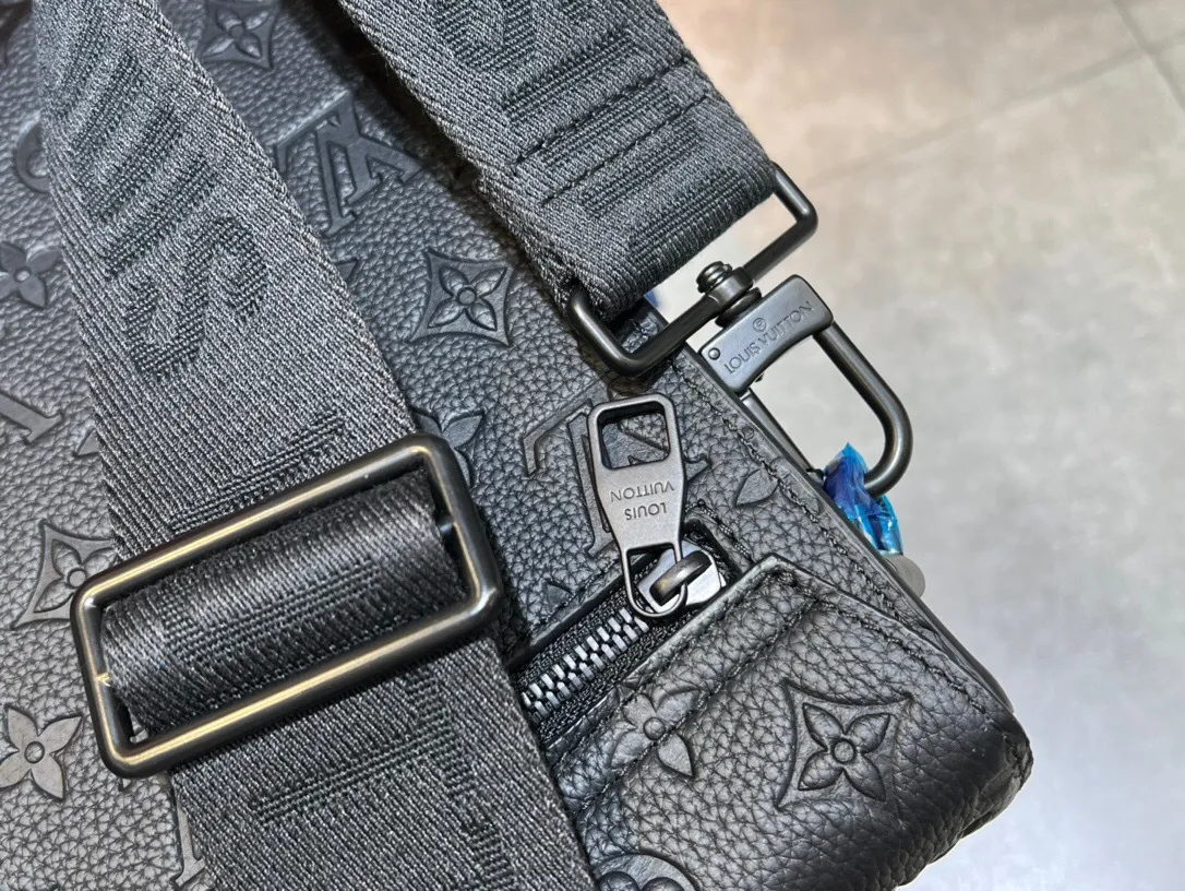 All categories 💚 Top version men’s bags 💚 LV 2025 official website new LV crossbody bag