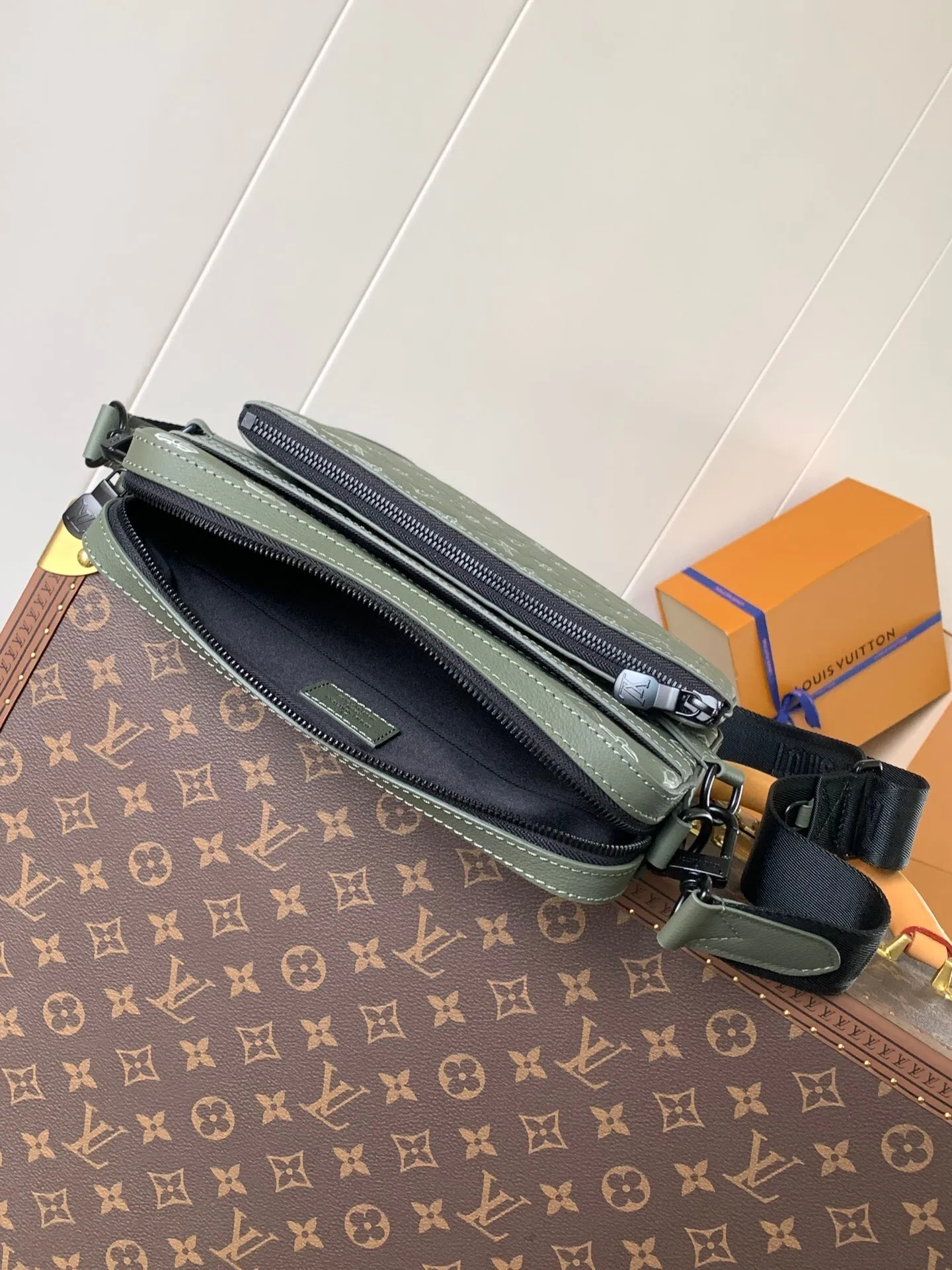 All categories 💚 Top version men’s bags 💚 LV 2024 official website new LV crossbody bag
