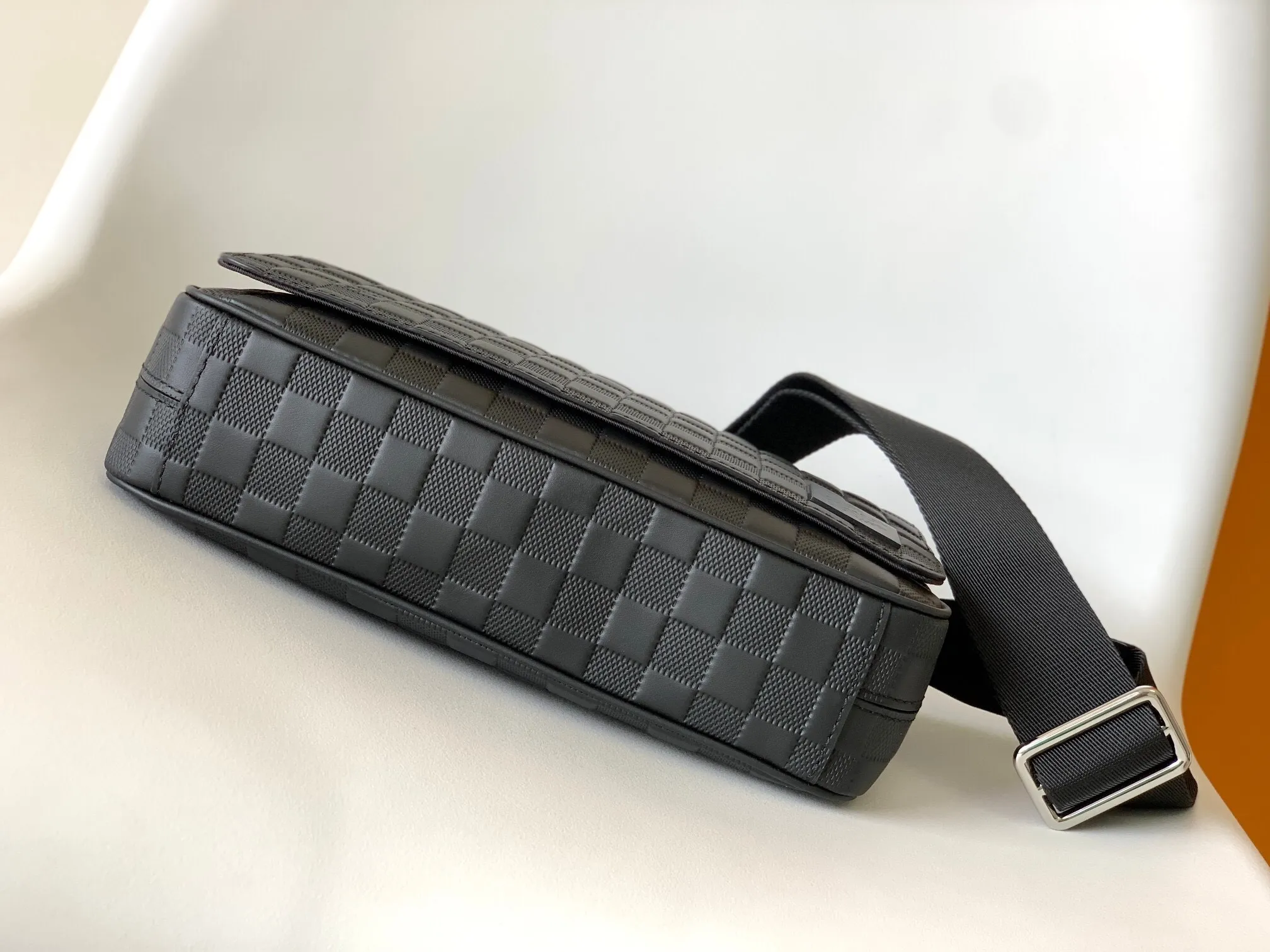 All categories 💚 Top version men’s bags 💚 LV 2024 official website new LV crossbody bag