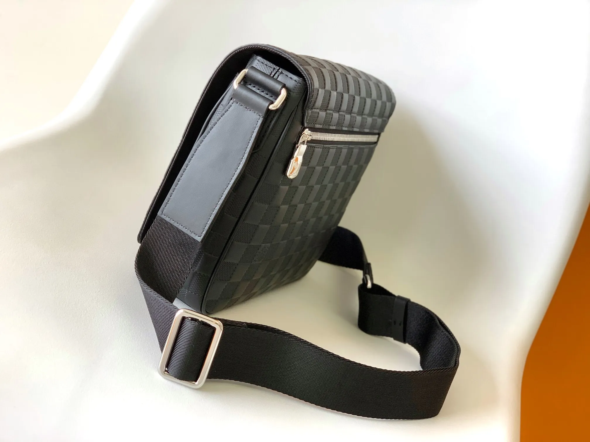 All categories 💚 Top version men’s bags 💚 LV 2024 official website new LV crossbody bag