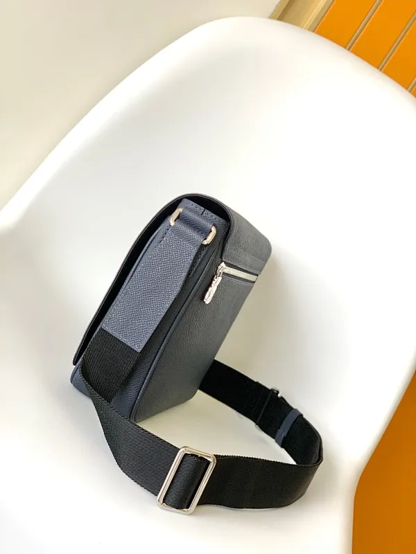 All categories 💚 Top version men’s bags 💚 LV 2025 official website new LV crossbody bag