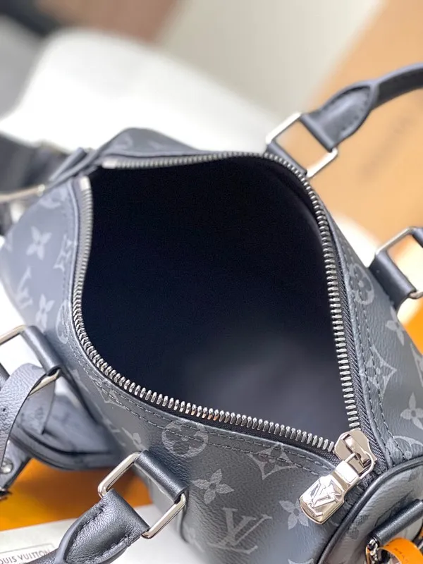 All categories 💚 Top version men’s bags 💚 LV 2024 new LV crossbody bag