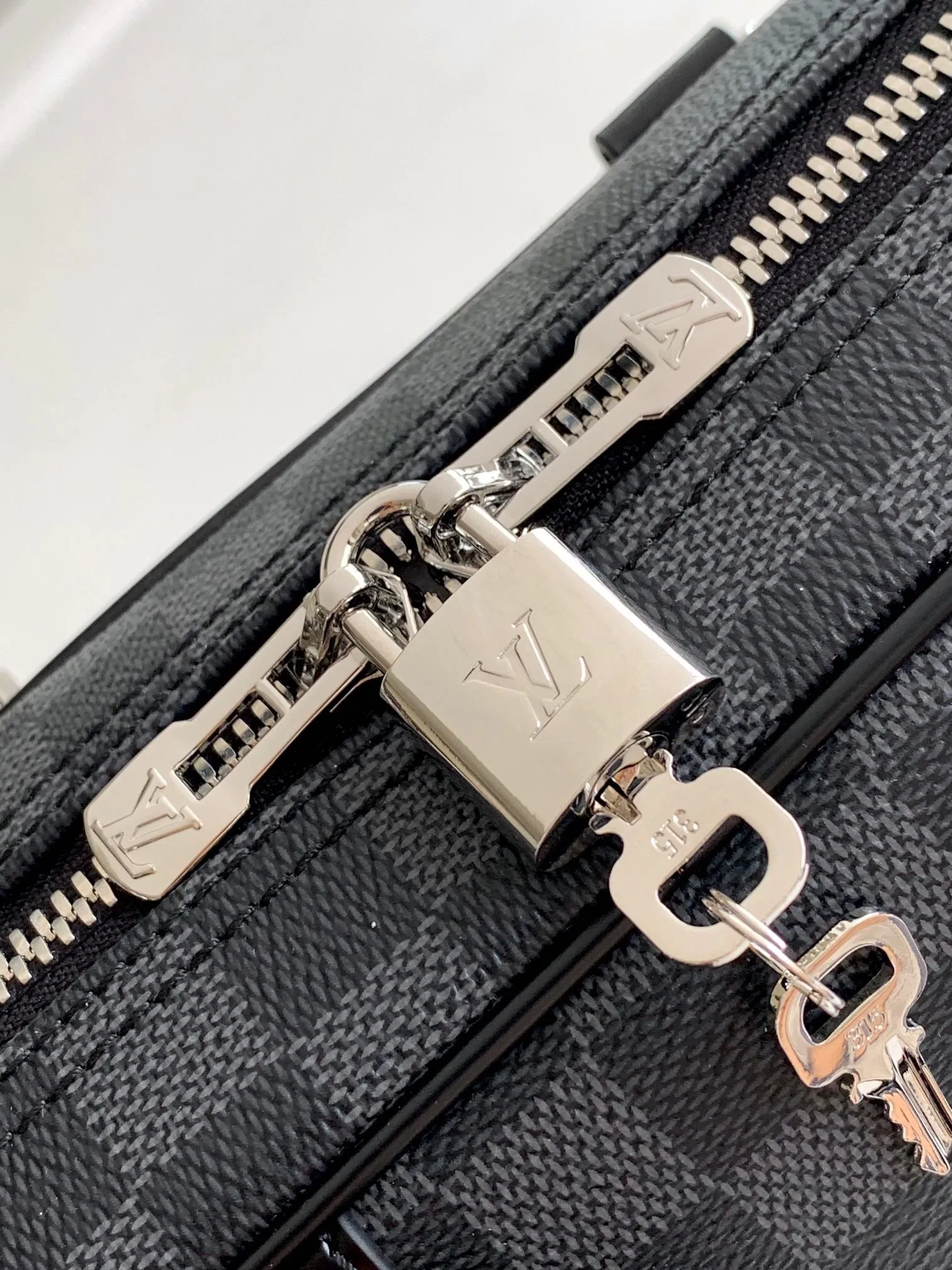 All categories 💚 Top version men’s bags 💚 LV 2025 official website new LV briefcase
