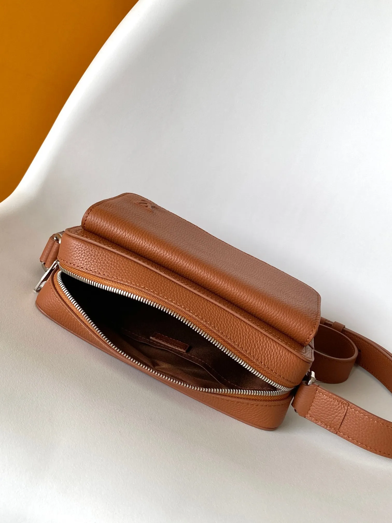 All categories 💚 Top version men’s bags 💚 LV 2025 official website new LV crossbody bag