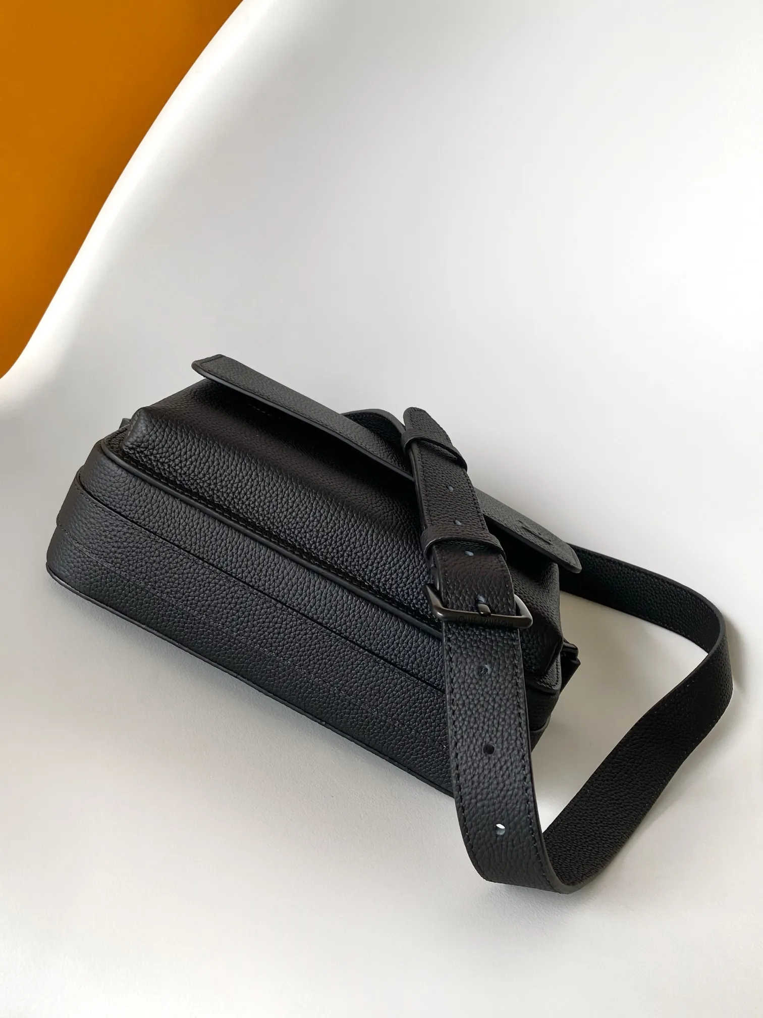 All categories 💚 Top version men’s bags 💚 LV 2025 official website new LV crossbody bag