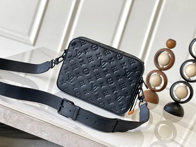 All categories 💚 Top version men’s bags 💚 LV 2025 official website new LV crossbody bag