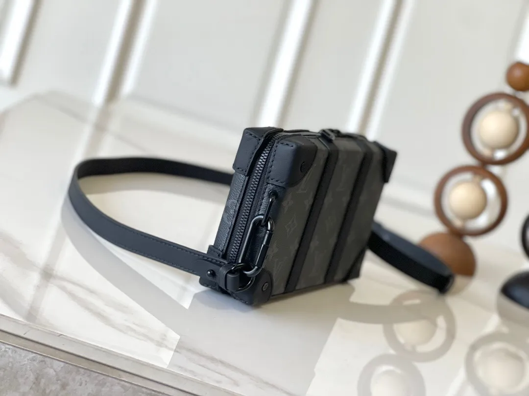 All categories 💚 Top version men’s bags 💚 LV 2025 official website new LV crossbody bag