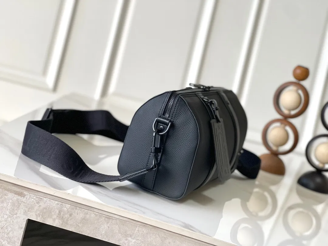 All categories 💚 Top version men’s bags 💚 LV 2025 official website new LV crossbody bag