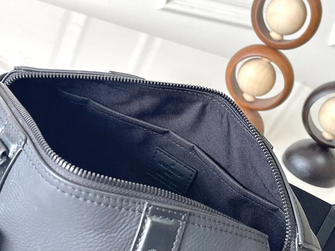 All categories 💚 Top version men’s bags 💚 LV 2025 official website new LV crossbody bag