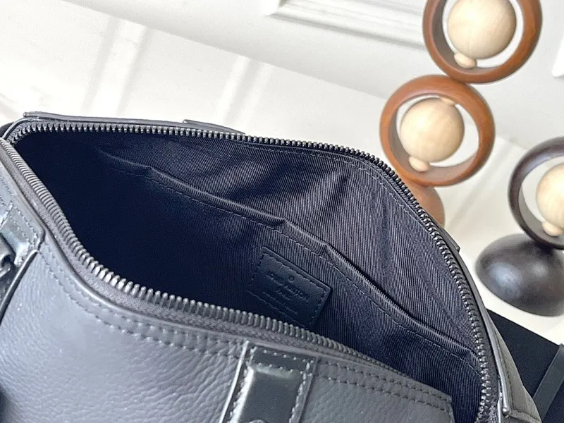 All categories 💚 Top version men’s bags 💚 LV 2025 official website new LV crossbody bag