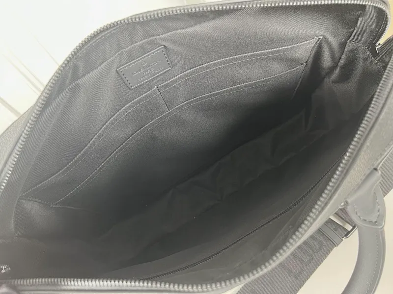 All categories 💚 Top version men’s bags 💚 LV 2023 new LV briefcase