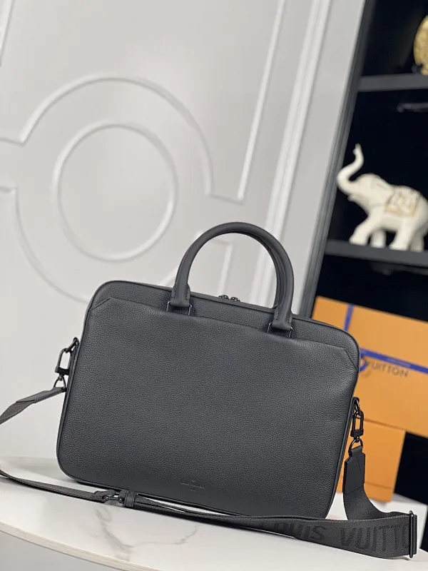 All categories 💚 Top version men’s bags 💚 LV 2023 new LV briefcase