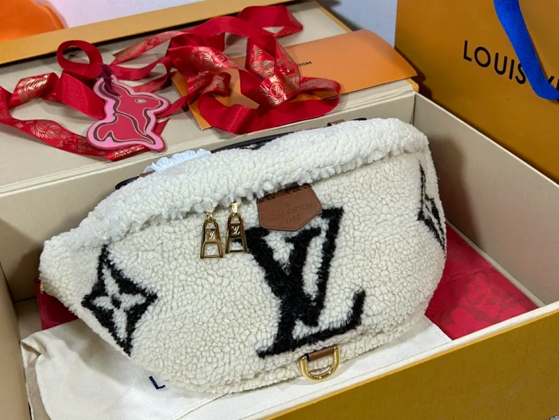 All categories 💚 Top version men’s bags 💚 LV 2023 new LV waist bag
