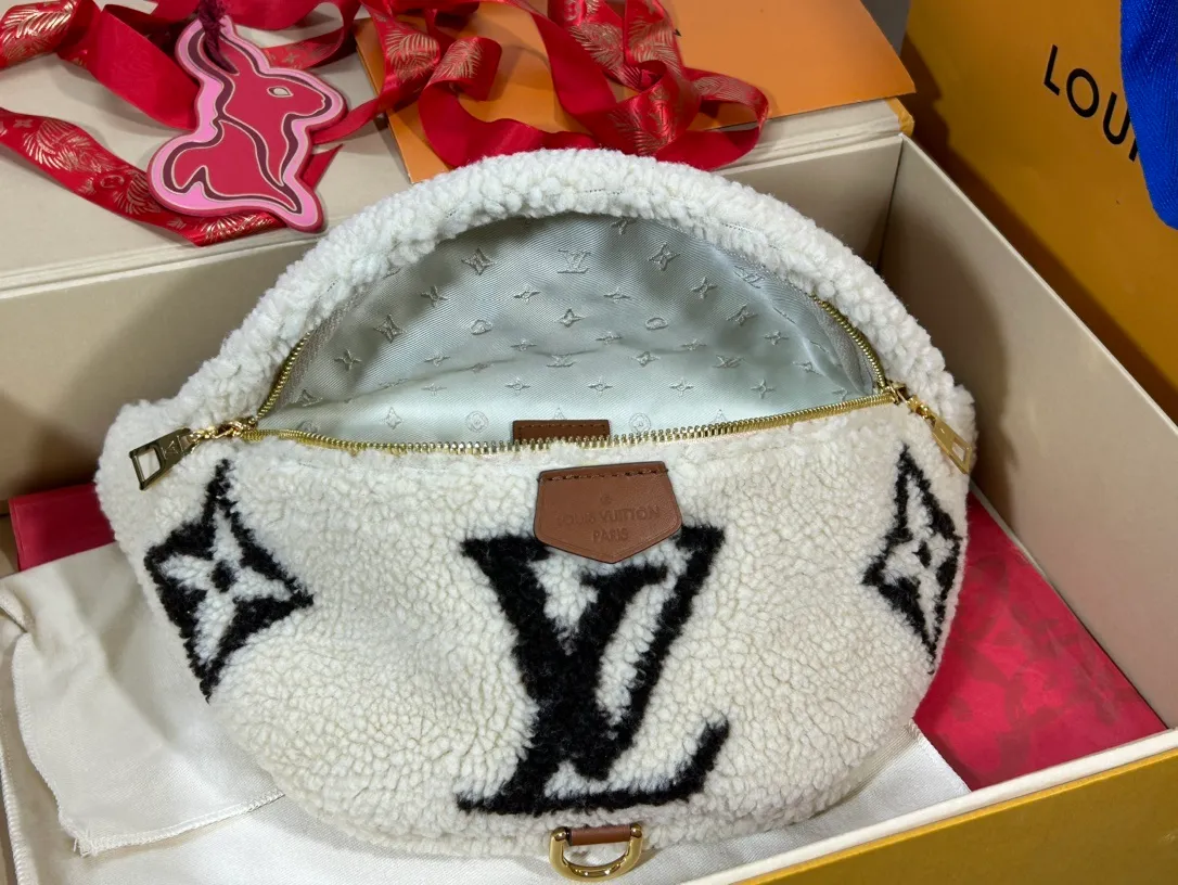 All categories 💚 Top version men’s bags 💚 LV 2023 new LV waist bag
