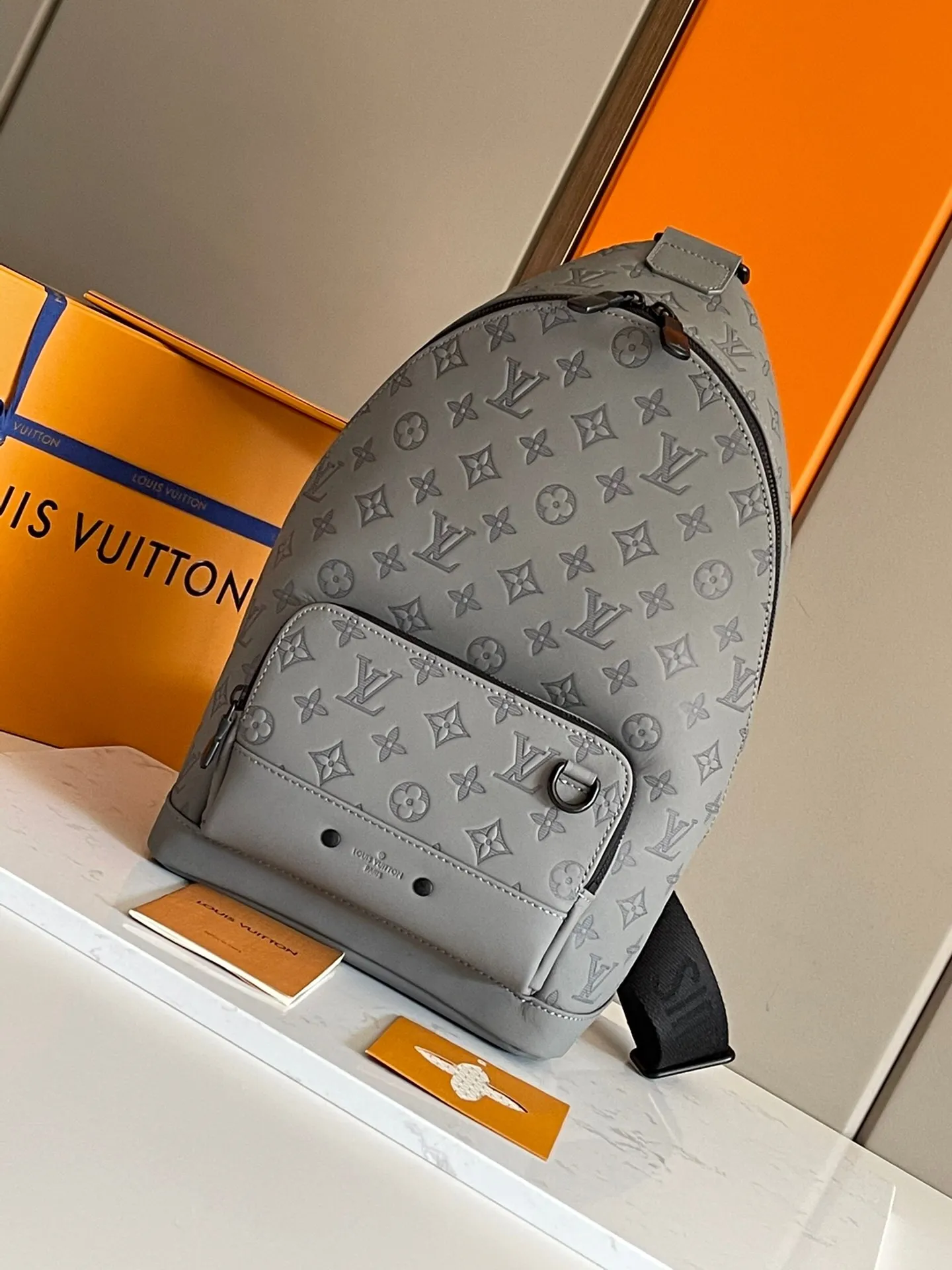 All categories 💚 Top version men’s bags 💚 LV 2024 new LV chest bag