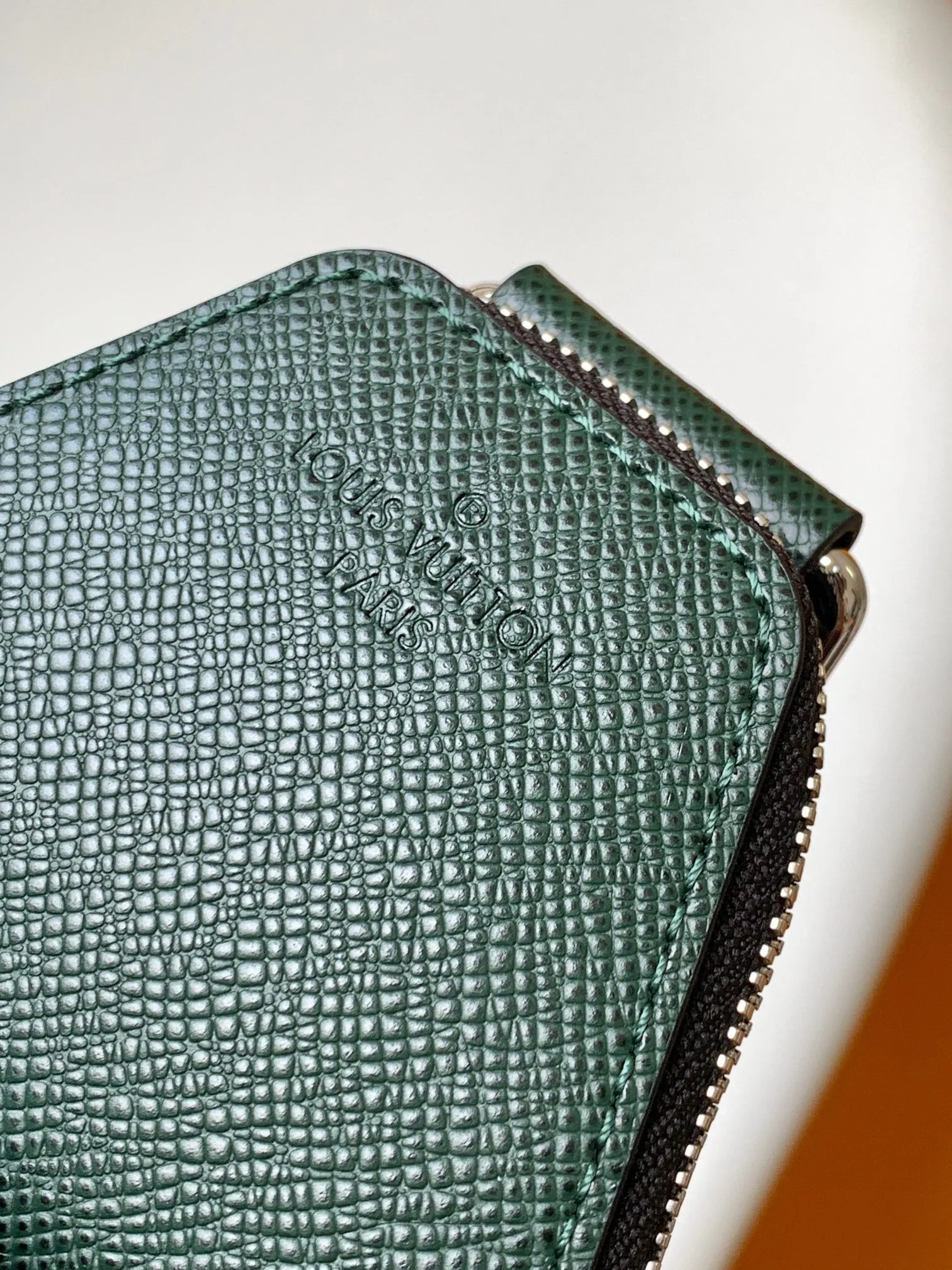 All categories 💚 Top version men’s bags 💚 LV 2025 official website new LV chest bag