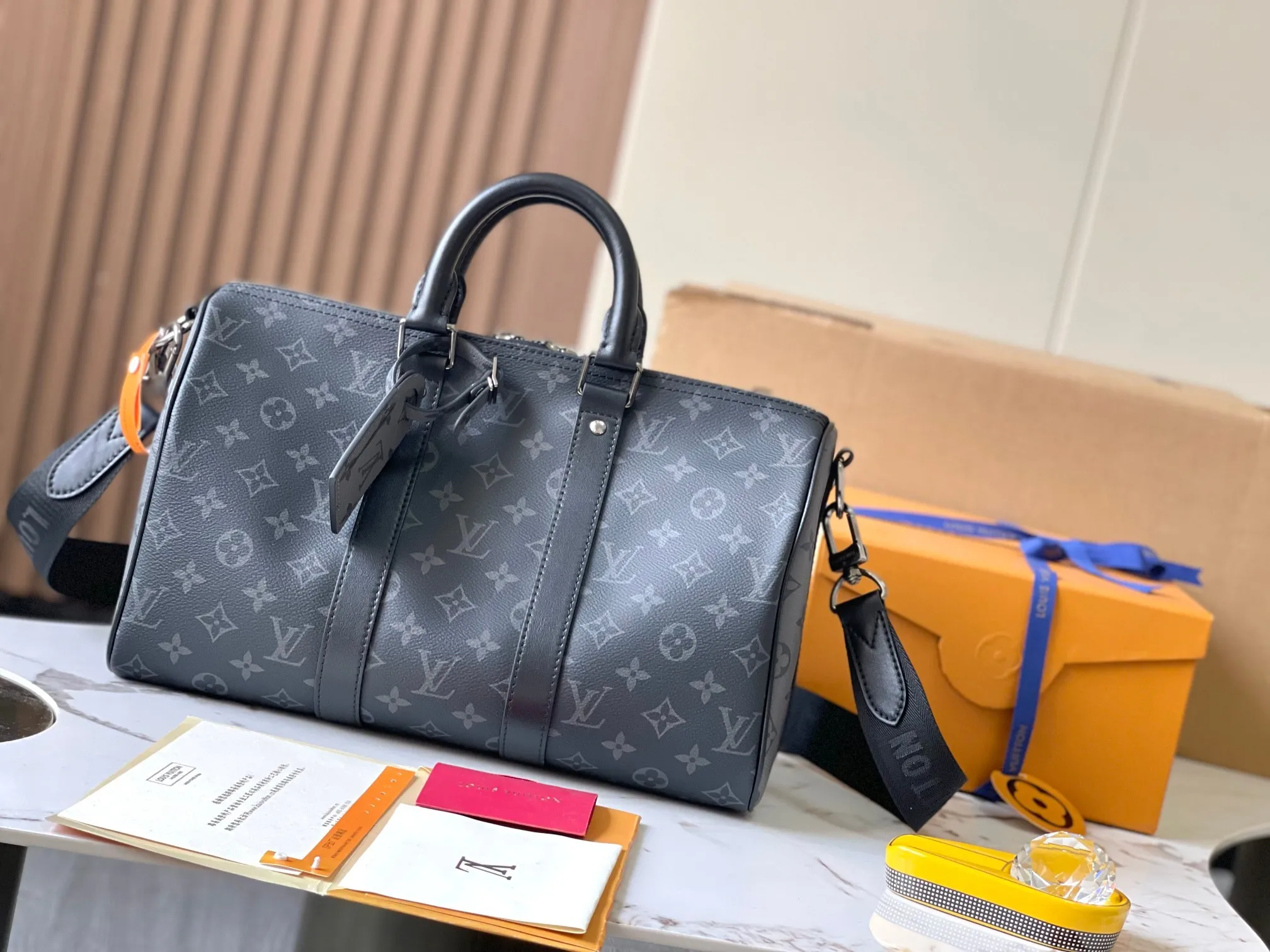 All categories 💚 Top version men’s bags 💚 LV 2024 new LV crossbody bag