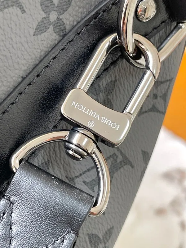 All categories 💚 Top version men’s bags 💚 LV 2024 new LV crossbody bag